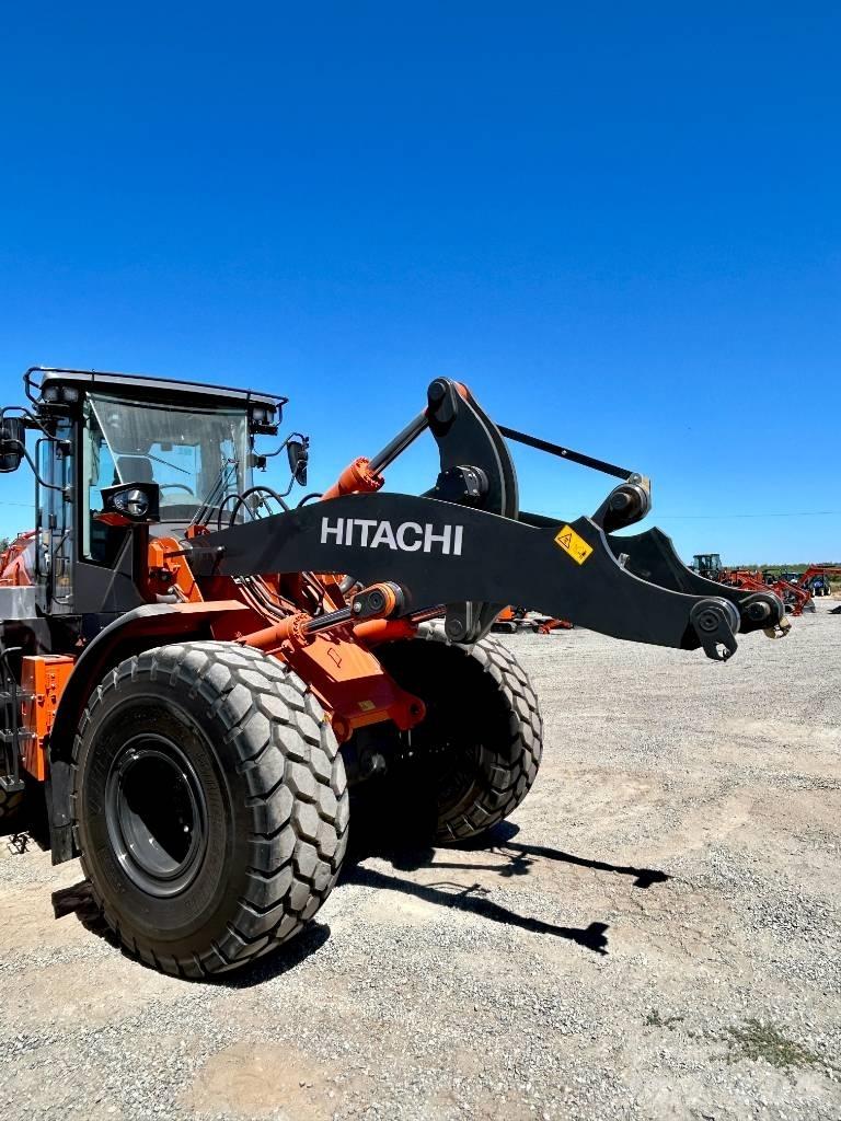 Hitachi ZW220-7 Iekrāvēji uz riteņiem