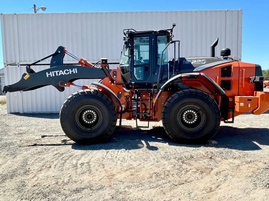 Hitachi ZW220-7 Iekrāvēji uz riteņiem