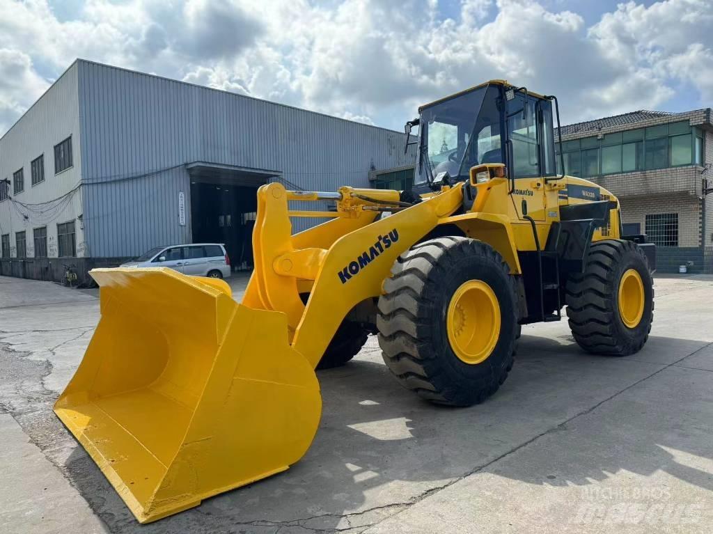 Komatsu WA 320-5 Iekrāvēji uz riteņiem