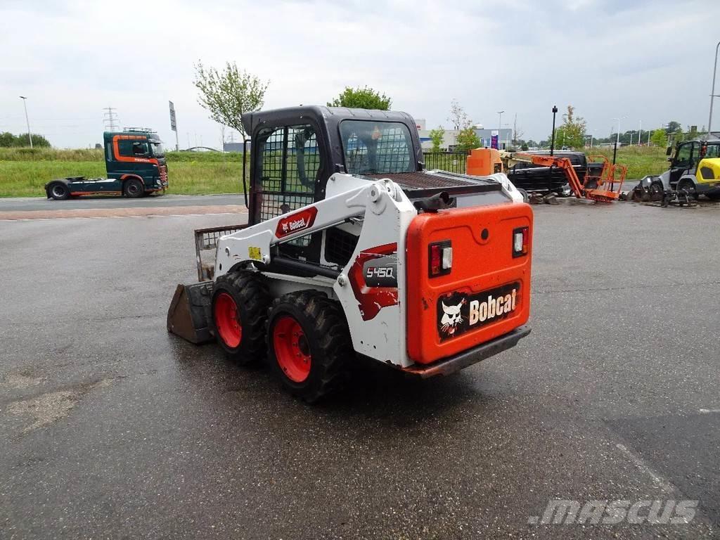 Bobcat S450 Lietoti riteņu kompaktiekrāvēji