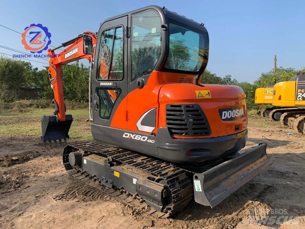 Doosan DX 60 Mini ekskavatori < 7 t