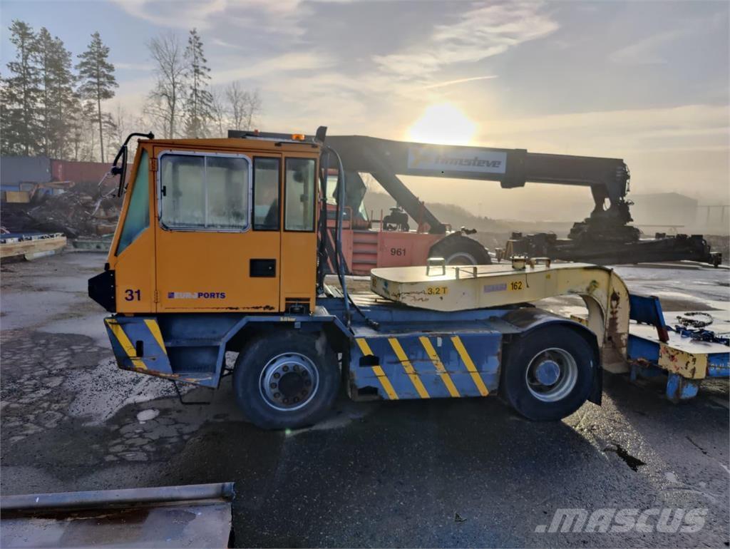 Sisu TR 180 AL 2 Terminālie traktori