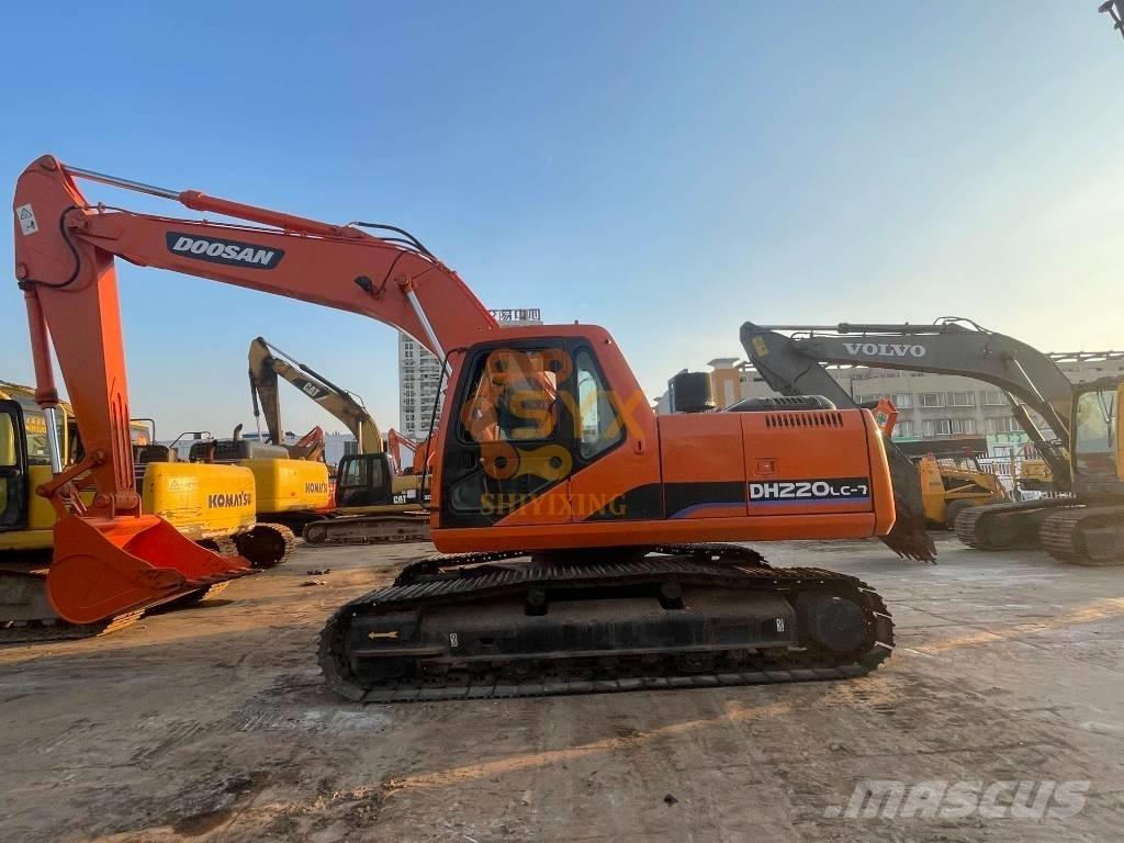Doosan 220 LC-7 Kāpurķēžu ekskavatori
