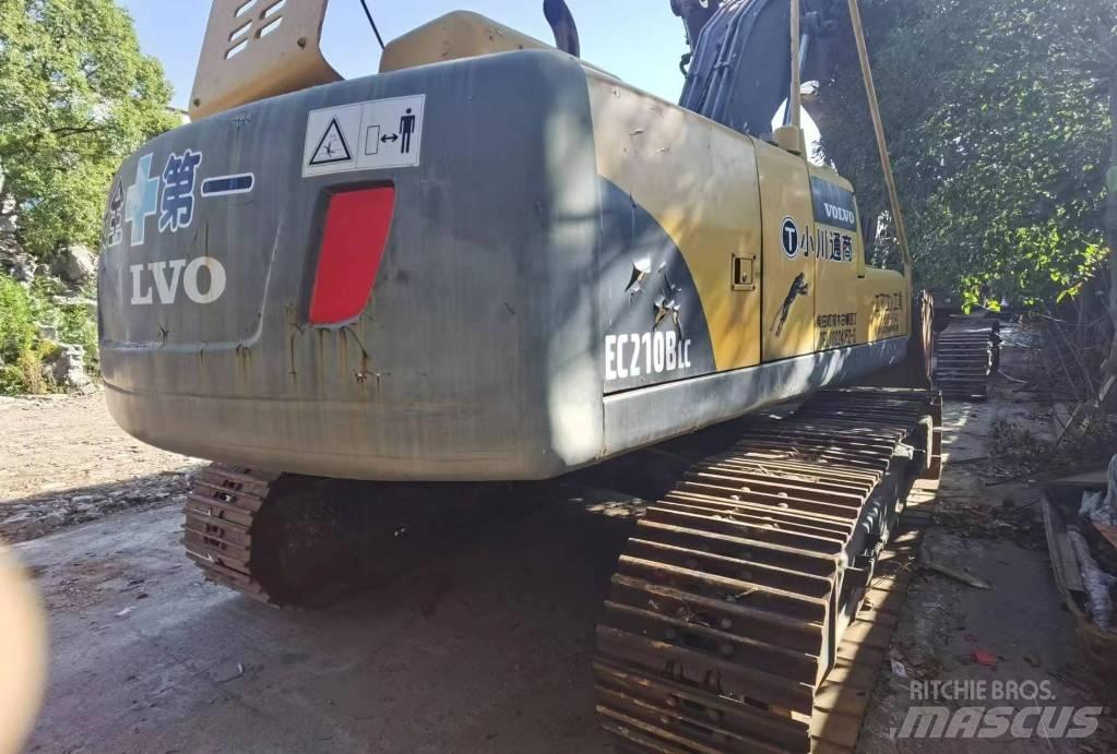 Volvo EC 210 B LC Kāpurķēžu ekskavatori