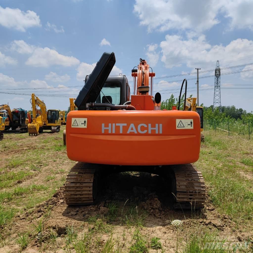 Hitachi ZX 120 Kāpurķēžu ekskavatori