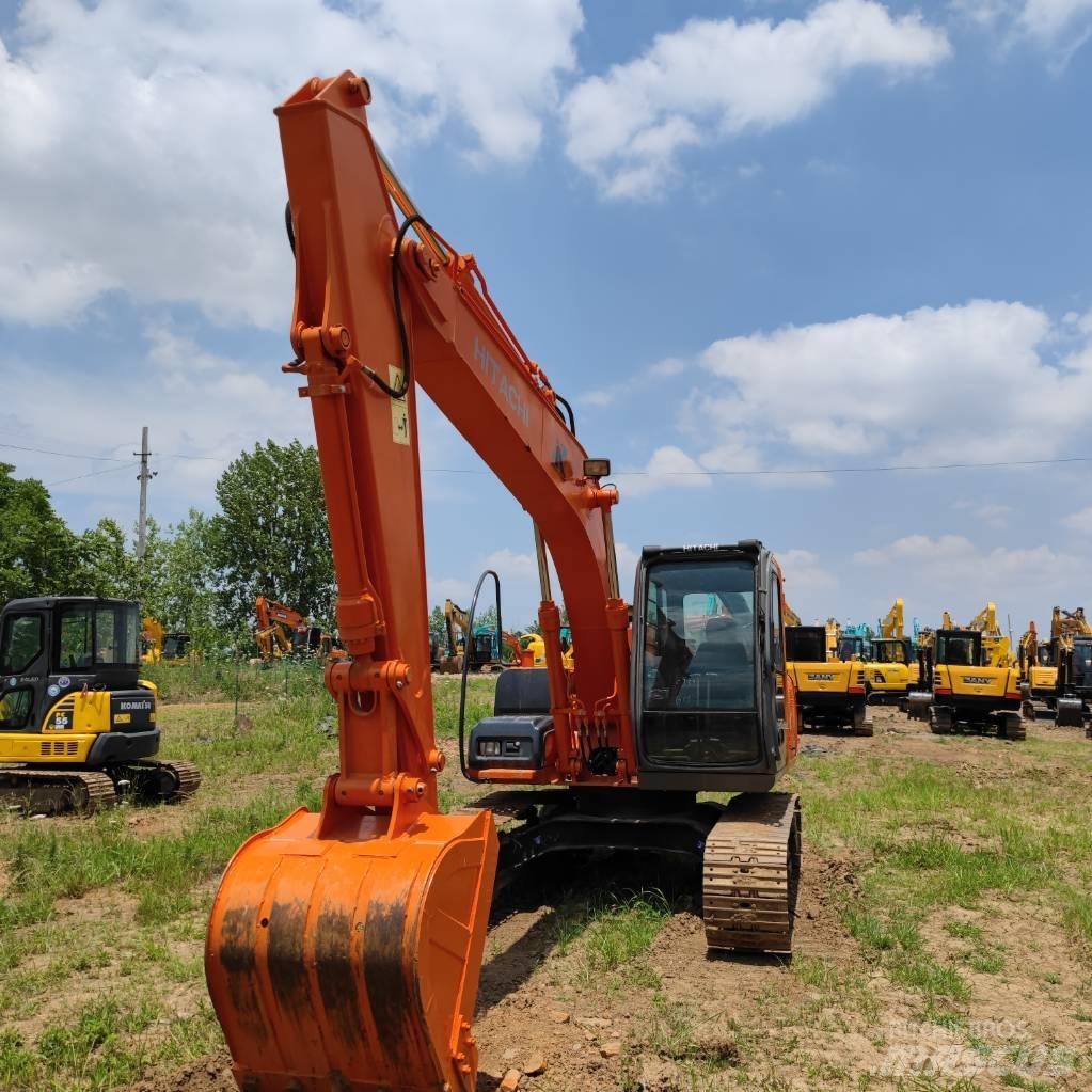 Hitachi ZX 120 Kāpurķēžu ekskavatori