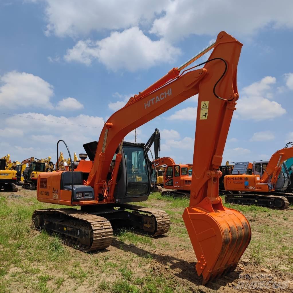 Hitachi ZX 120 Kāpurķēžu ekskavatori
