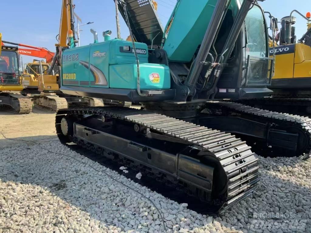 Kobelco SK 200 LC I Kāpurķēžu ekskavatori