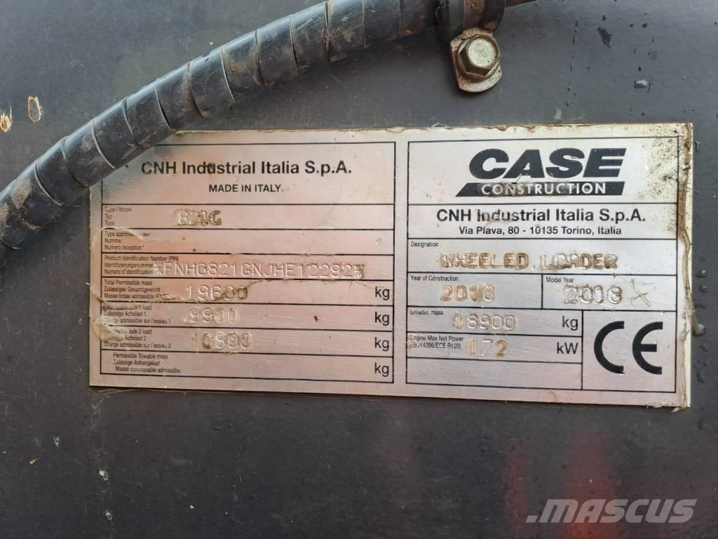 CASE 821g Iekrāvēji uz riteņiem
