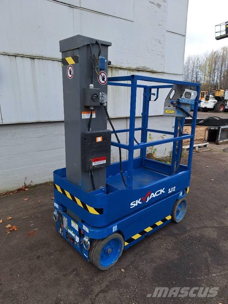 SkyJack SJ 12 Šķerveida pacēlāji