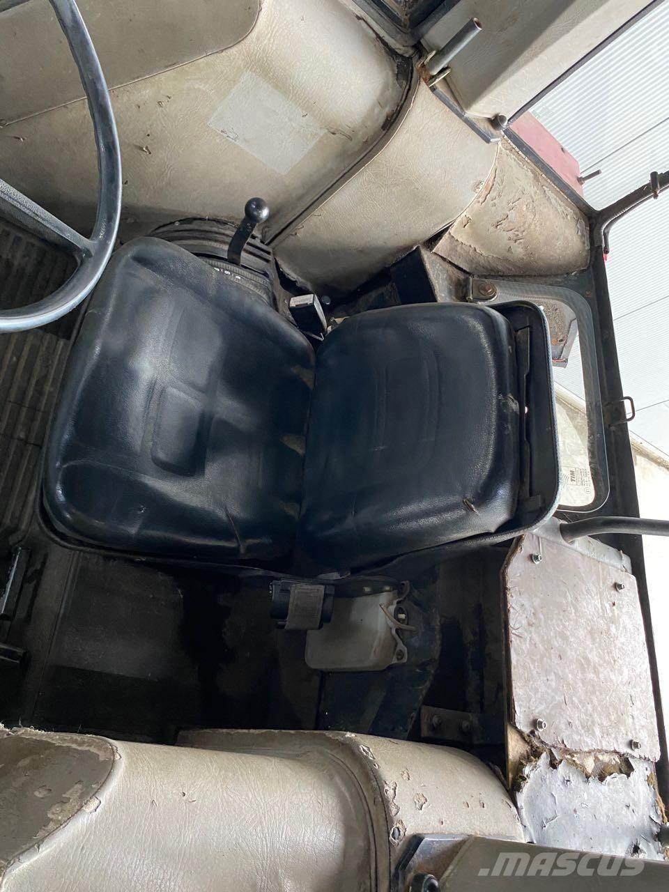 Case IH 840 AS Traktori