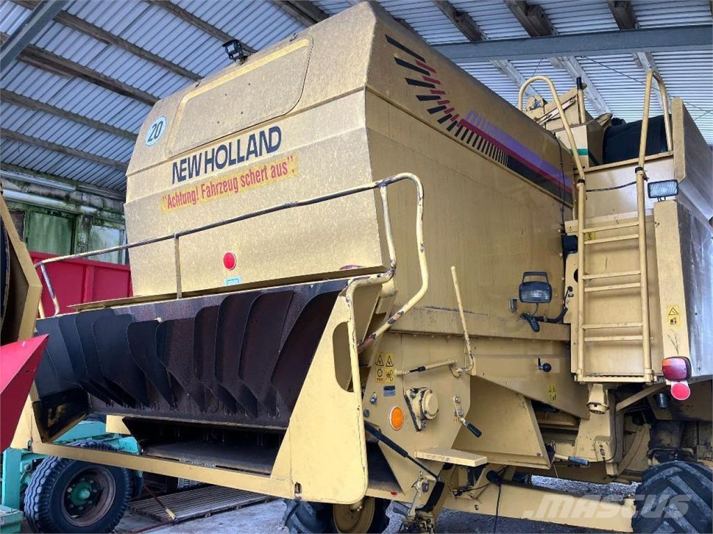 New Holland TX67 Ražas novākšanas kombaini