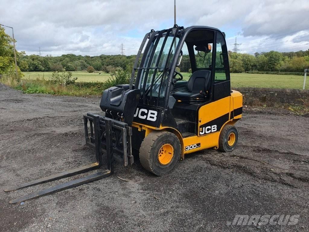 JCB TLT 30 D Teleskopiskie manipulatori