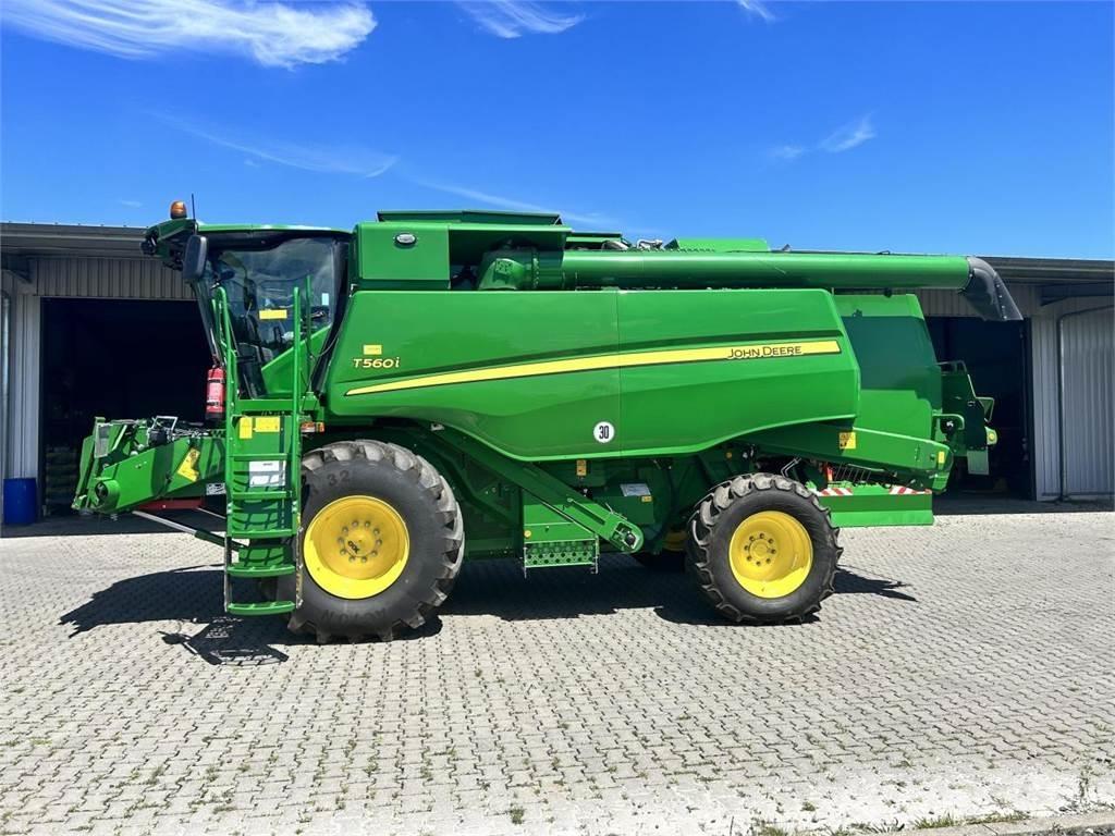 John Deere T560 Ražas novākšanas kombaini
