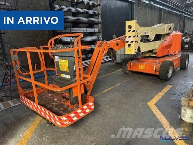 JLG E450AJ Strēles pacēlāji