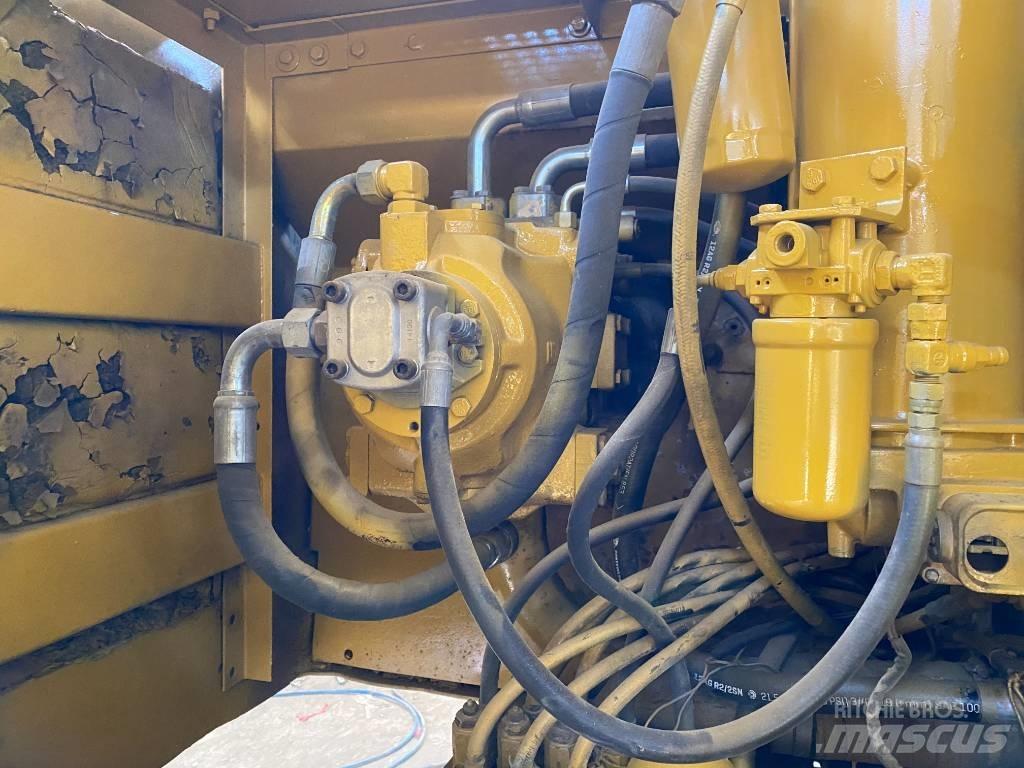 CAT 320 B Kāpurķēžu ekskavatori