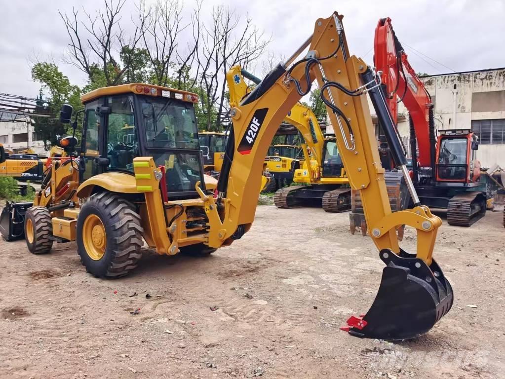 CAT 420 F Ekskavatori-iekrāvēji