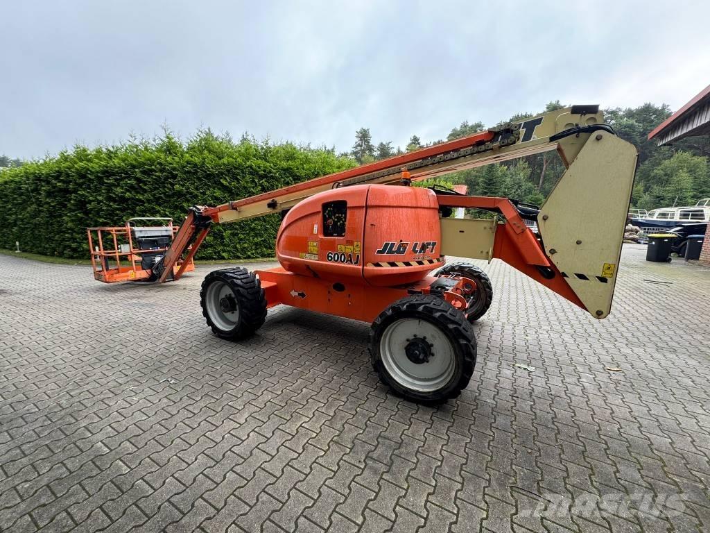 JLG 600 AJ Strēles pacēlāji