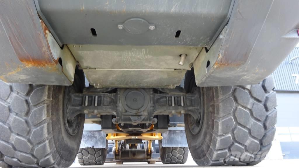 Liebherr L566 xPower Iekrāvēji uz riteņiem