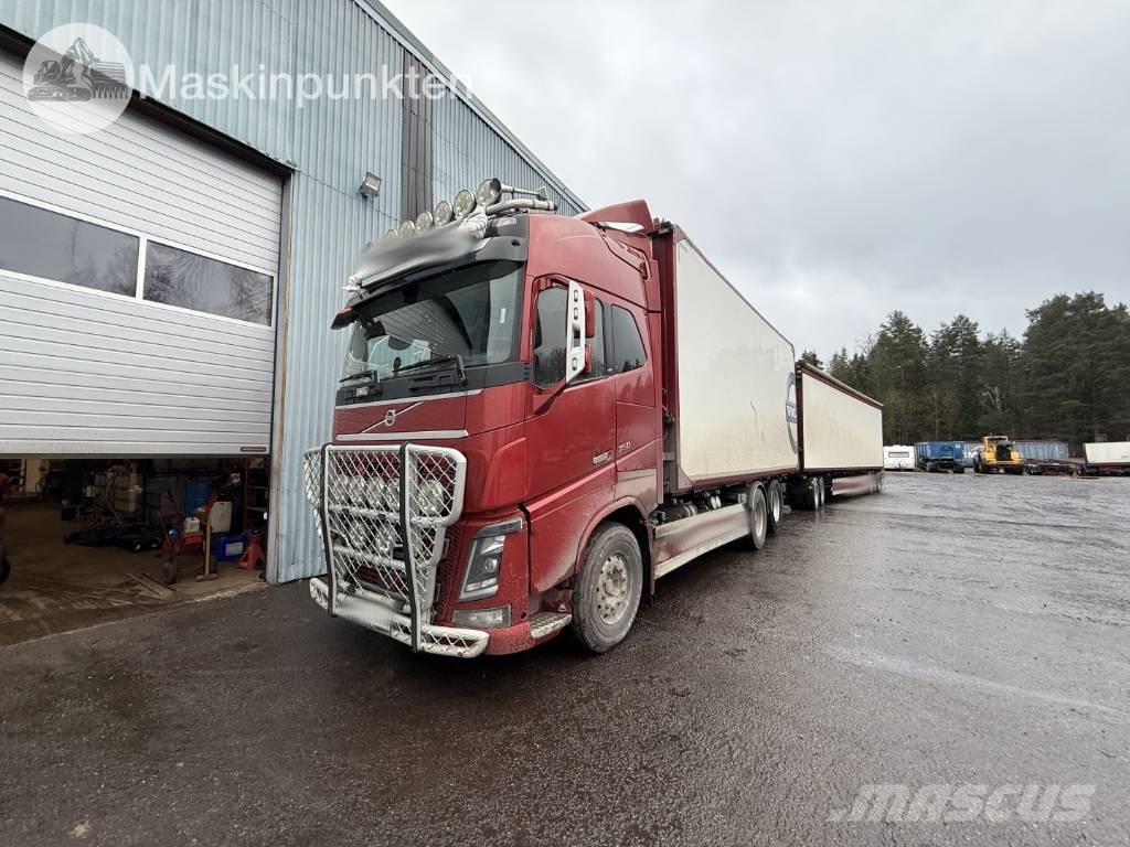 Volvo FH 16 Koka skaidu vedēji