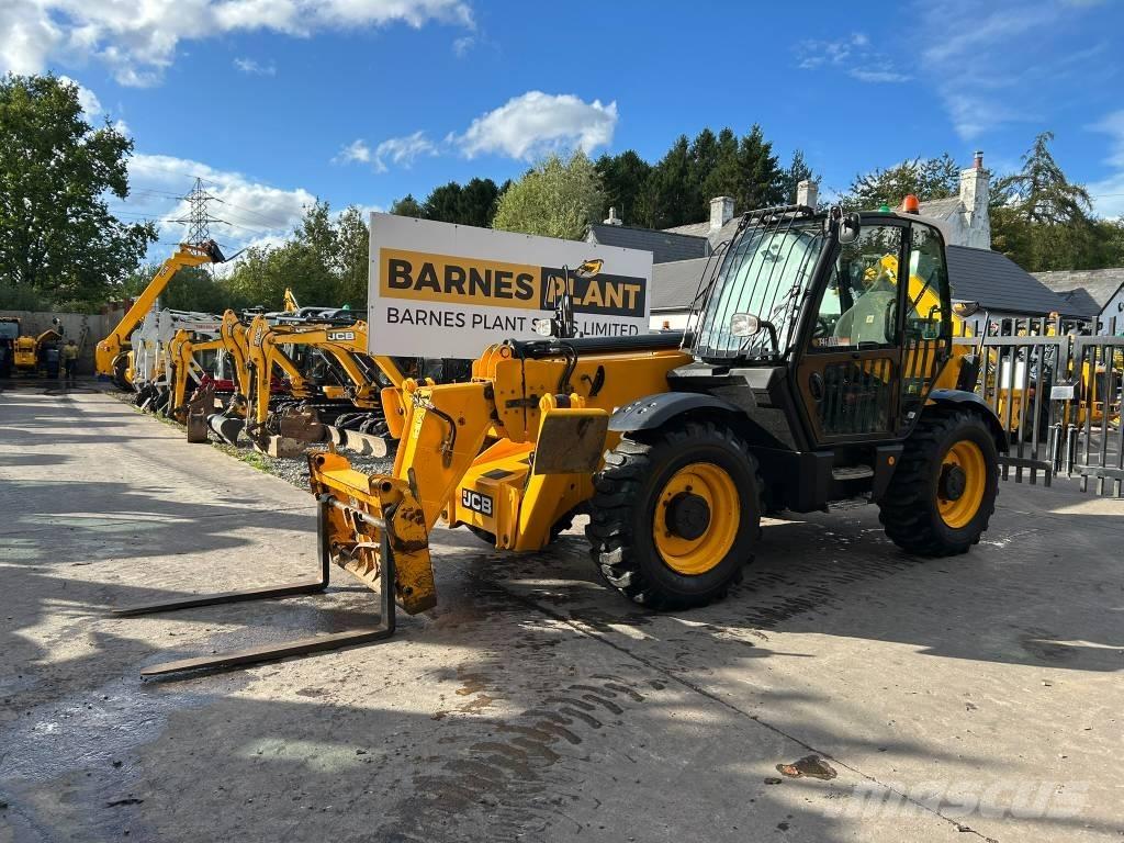 JCB 535-125 Hiviz Teleskopiskie manipulatori