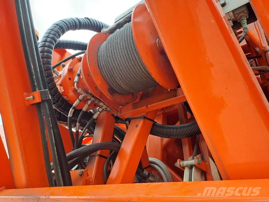 Spierings SK597 AT4 Torņa celtņi