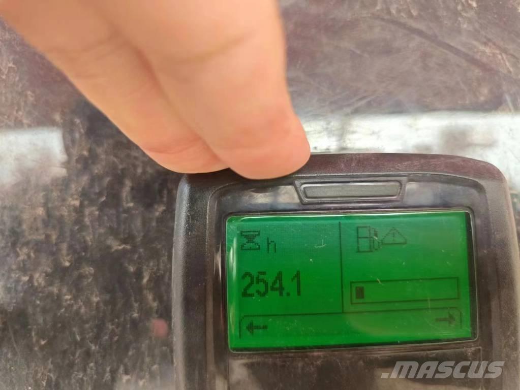 JLG 660 SJ Teleskopiskie pacēlāji