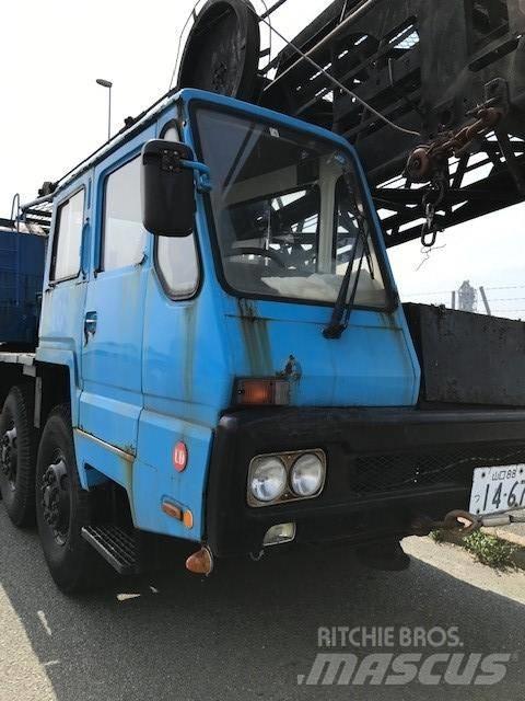 Sumitomo ST350MT Celtņi nelīdzenām virsmām