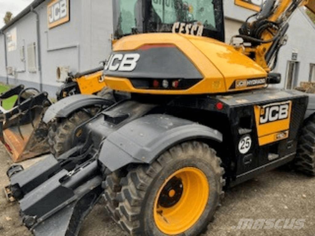 JCB Hydradig Ekskavatori uz riteņiem