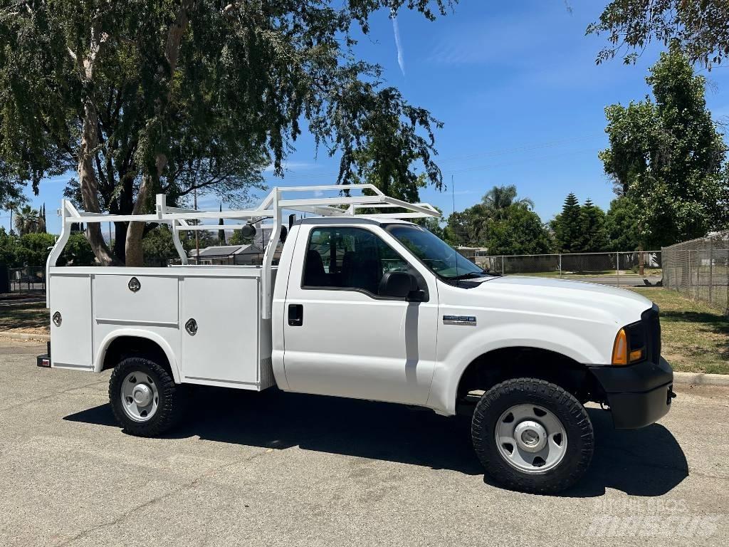 Ford F 350 Vieglais kravas automobilis/izkraušana no sāniem