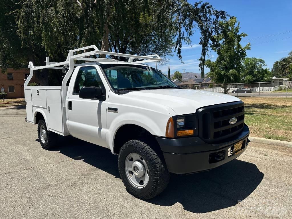 Ford F 350 Vieglais kravas automobilis/izkraušana no sāniem