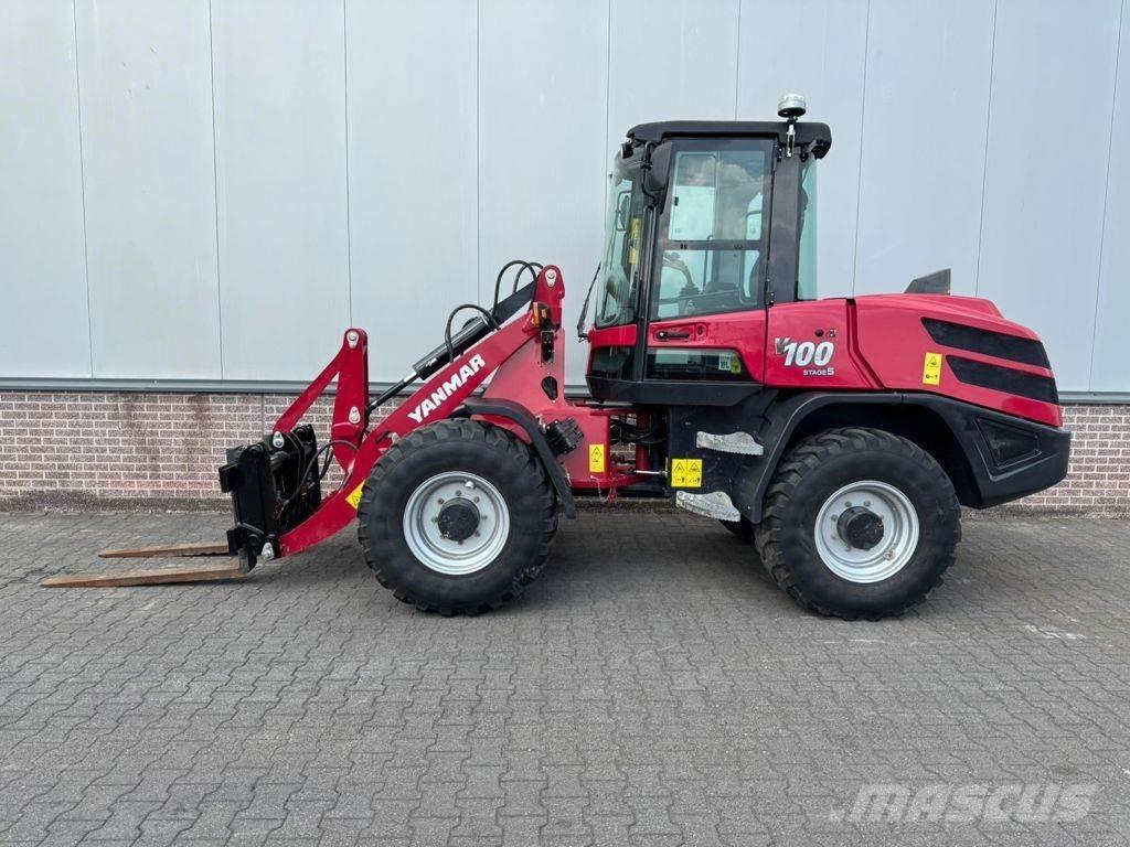 Yanmar V100 Iekrāvēji uz riteņiem