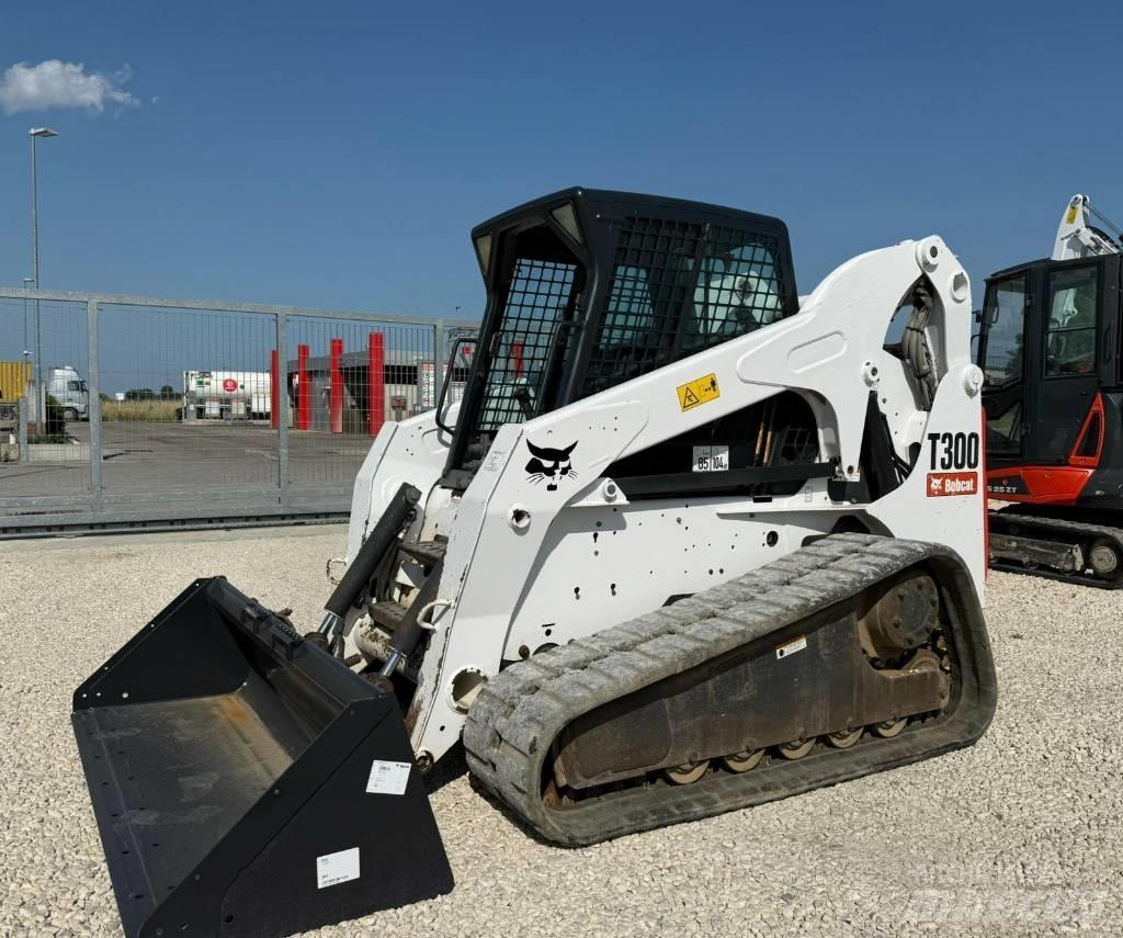 Bobcat T 300 Mini iekrāvēji