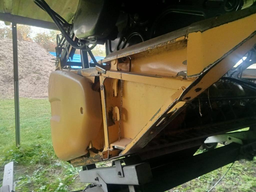 New Holland CR 9080 Ražas novākšanas kombaini