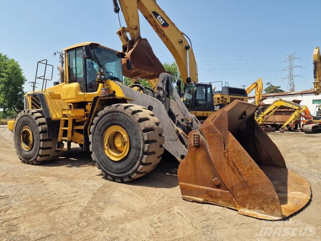 Volvo L 220 F Iekrāvēji uz riteņiem
