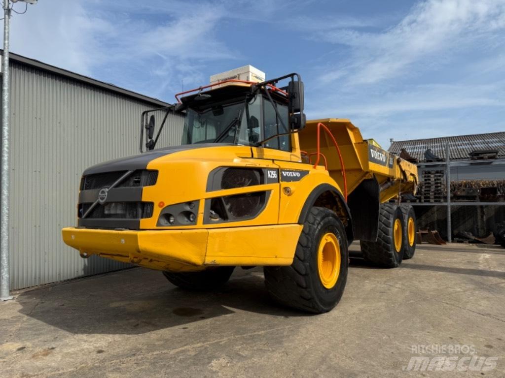 Volvo A 25 G Artikulētie pašizgāzēji