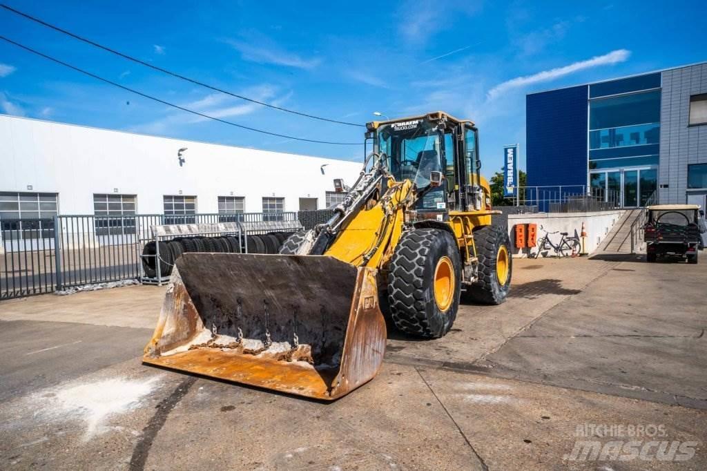 CAT 924G // GODET 3m3 Iekrāvēji uz riteņiem