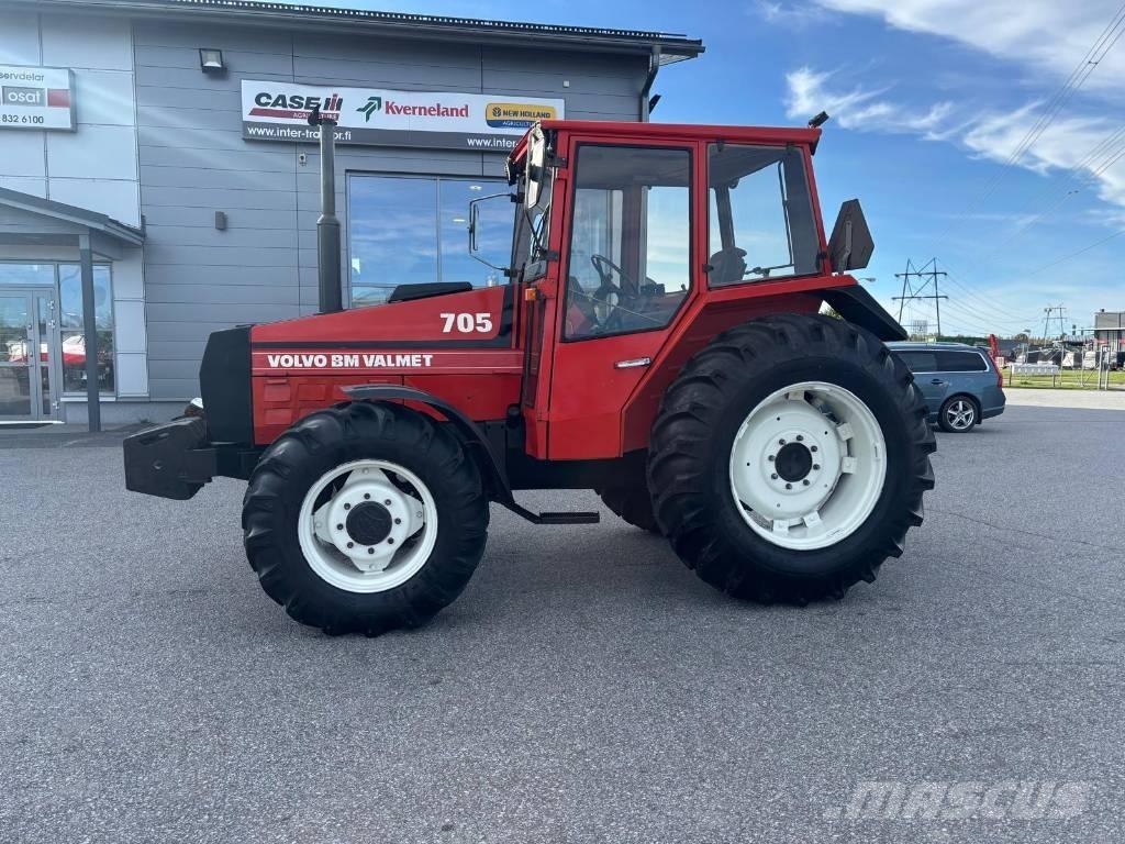 Valmet 705 Traktori
