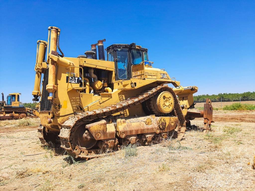 CAT D10 Kāpurķēžu buldozeri