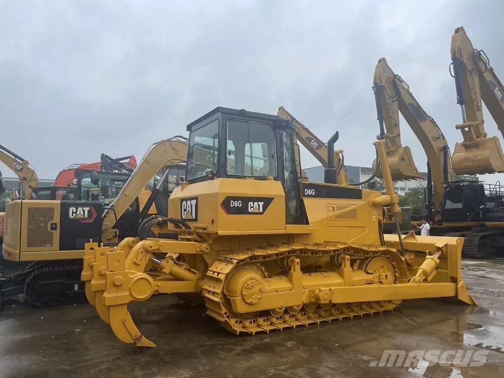 CAT D 6 G Kāpurķēžu buldozeri