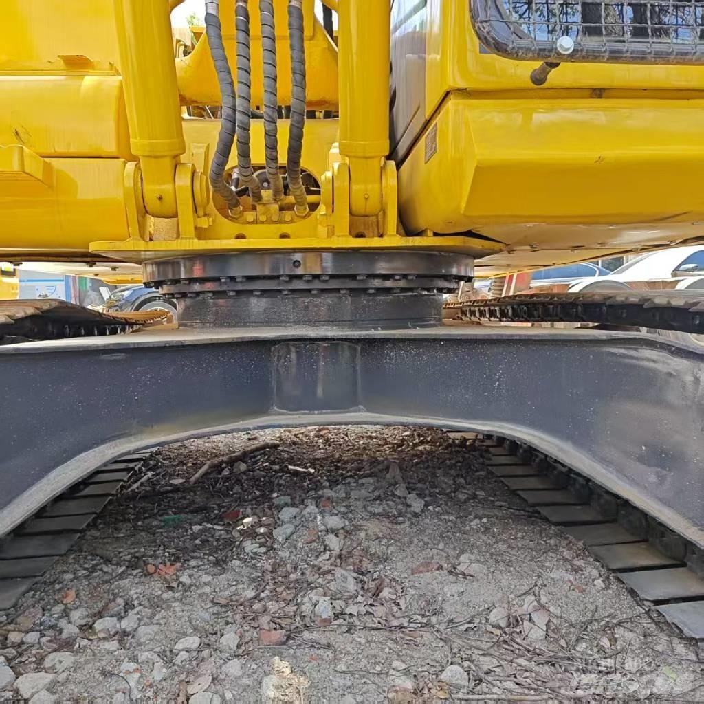 Komatsu PC 130 Kāpurķēžu ekskavatori