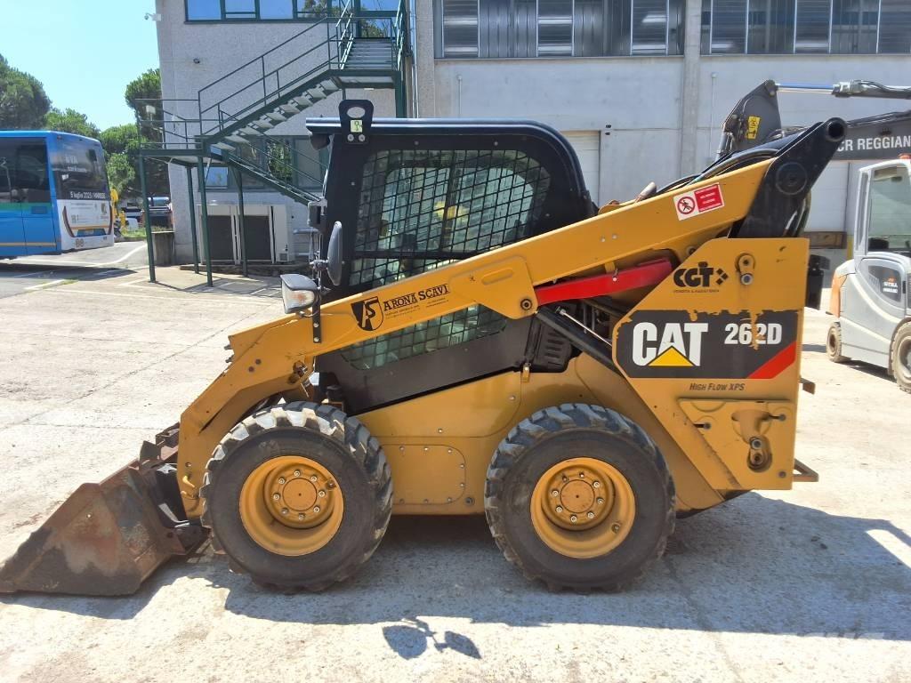 CAT 262 D Lietoti riteņu kompaktiekrāvēji