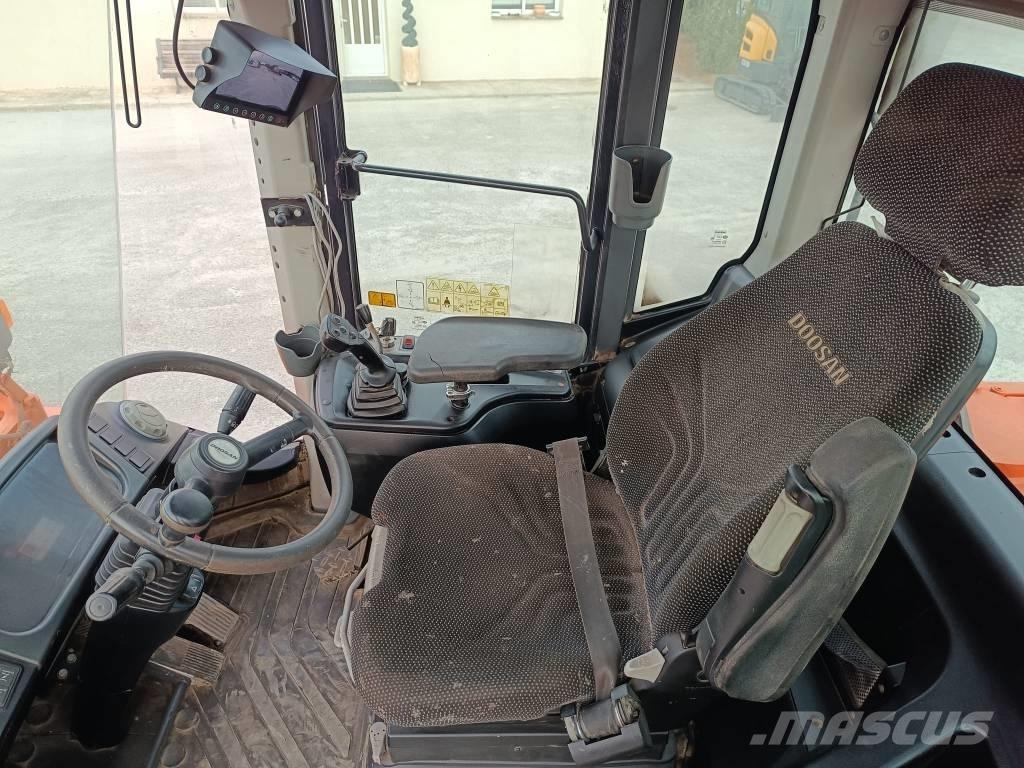 Doosan DL200-5 Mini iekrāvēji