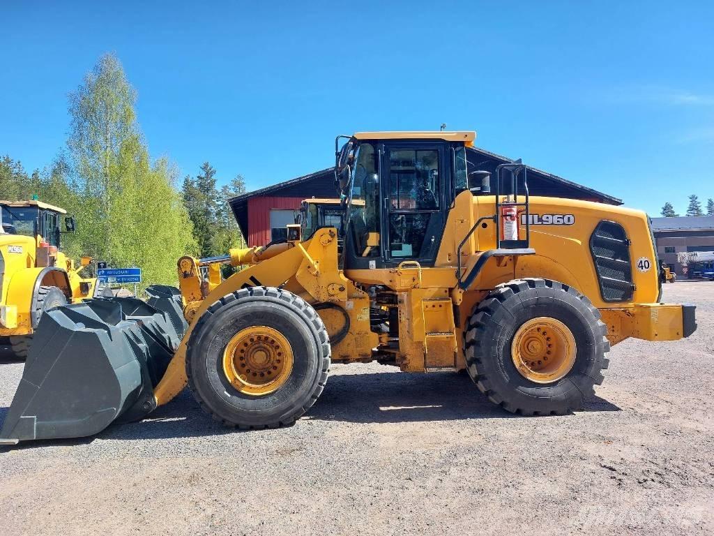 Hyundai HL 960 Iekrāvēji uz riteņiem