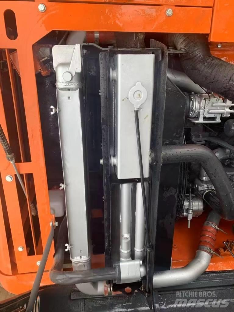 Doosan DX300LC-9C Kāpurķēžu ekskavatori