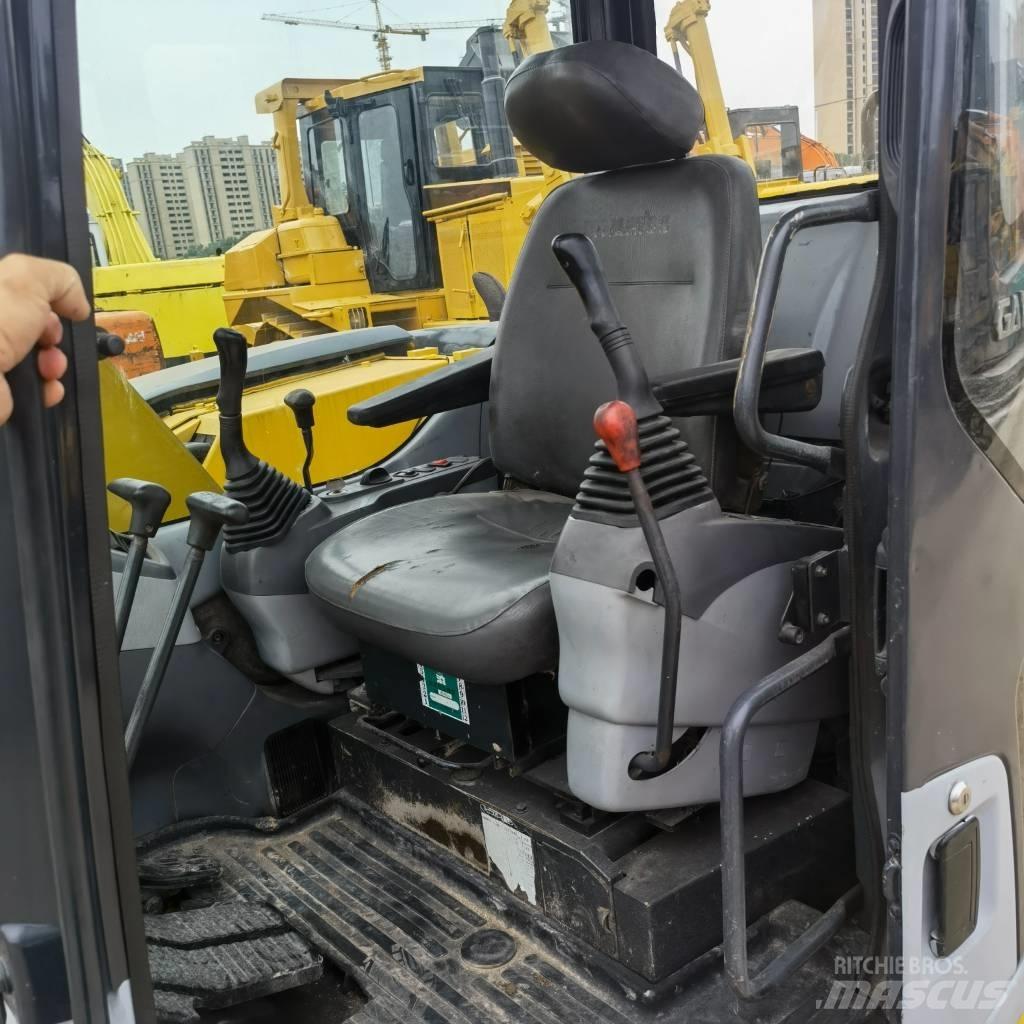 Komatsu PC78US-6 Kāpurķēžu ekskavatori
