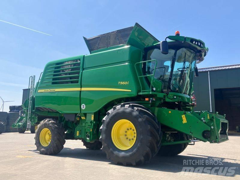 John Deere T 560 i Ražas novākšanas kombaini