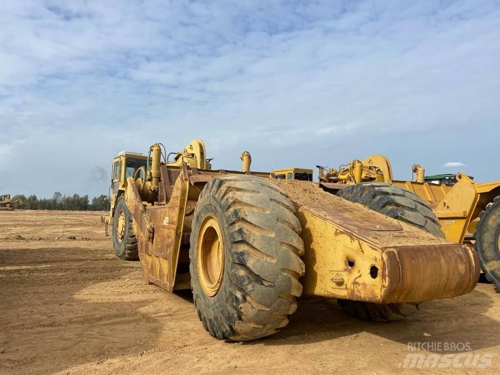 CAT 631 D Skrēperi