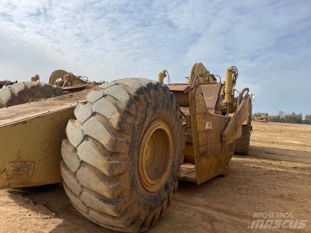 CAT 631 D Skrēperi