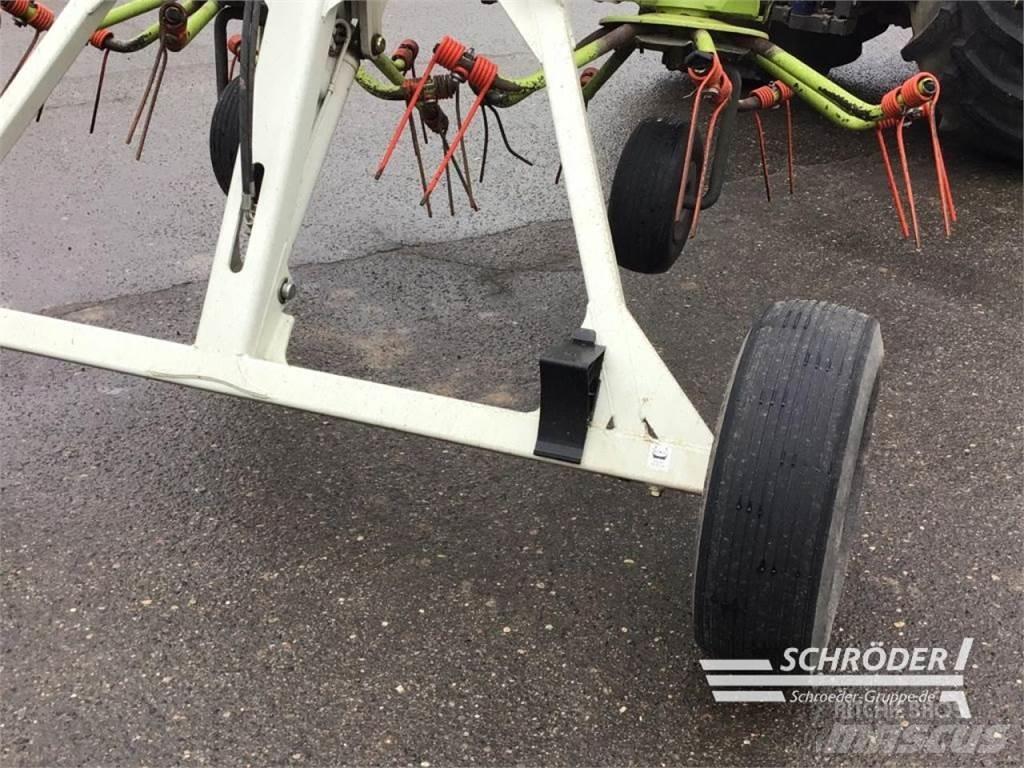 CLAAS VOLTO 800 T Grābekļi un siena ārdītāji